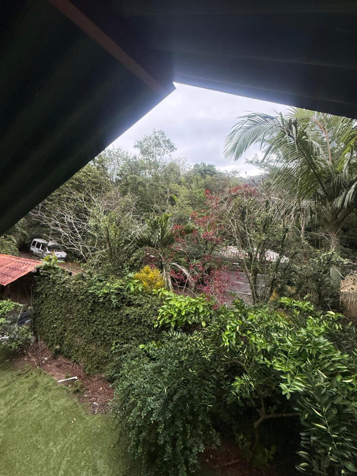 Chale Na Montanha No Recreio Dos Bandeirantes - Linda Vista Da Floresta - Perto De Lindas Praias Сasa de vacaciones Río de Janeiro